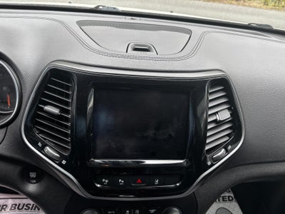 2019 Jeep Cherokee Limited FWD