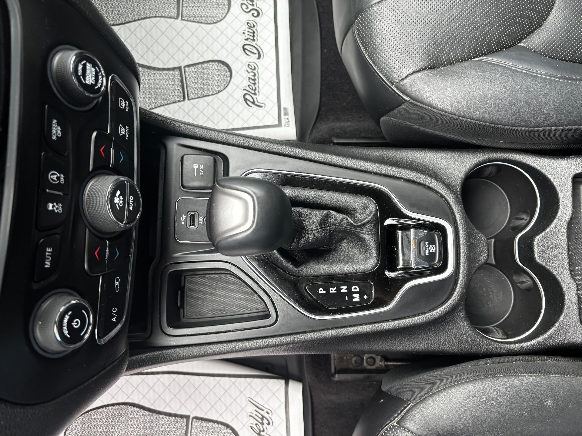2019 Jeep Cherokee Limited FWD