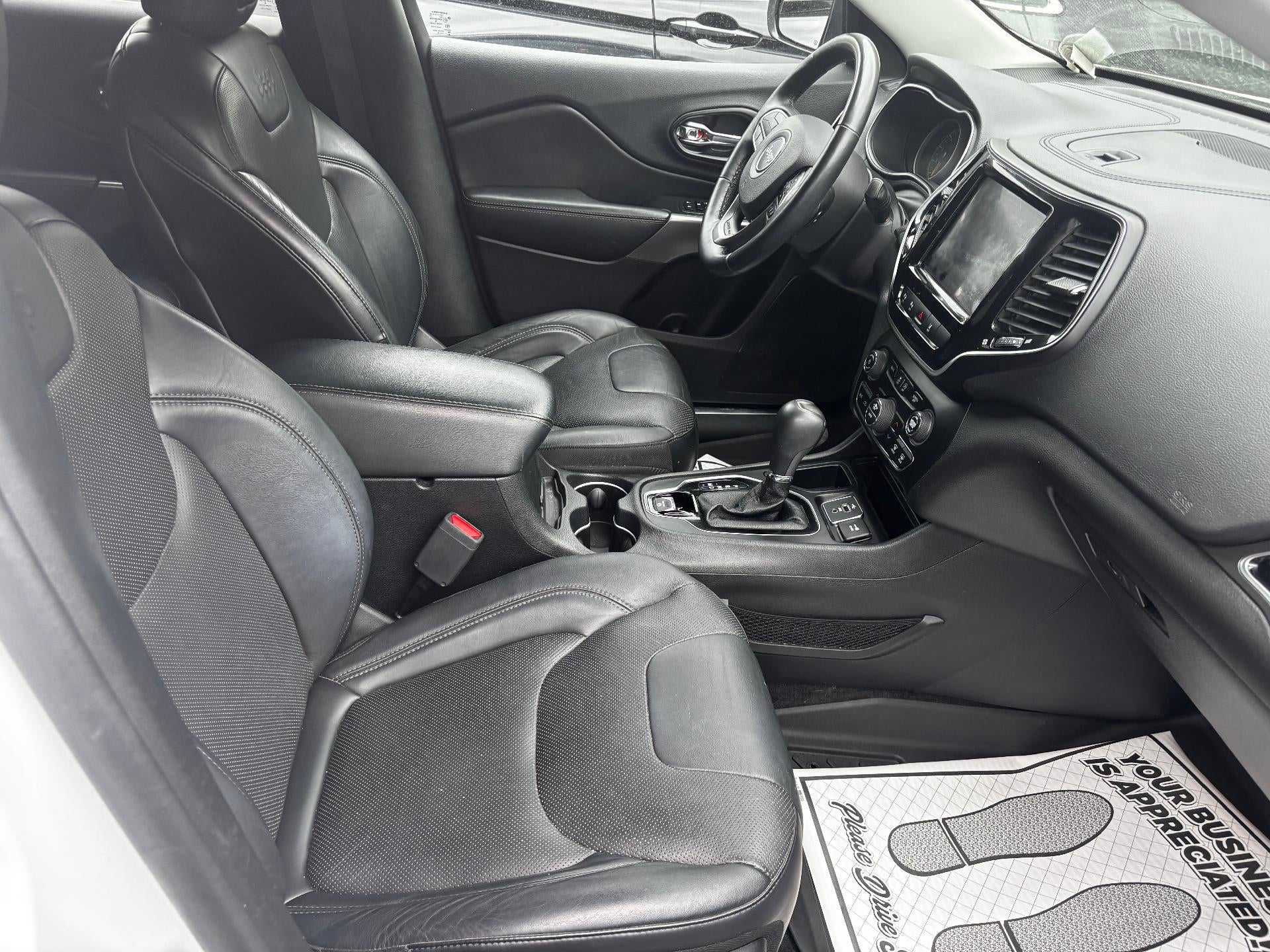 2019 Jeep Cherokee Limited FWD