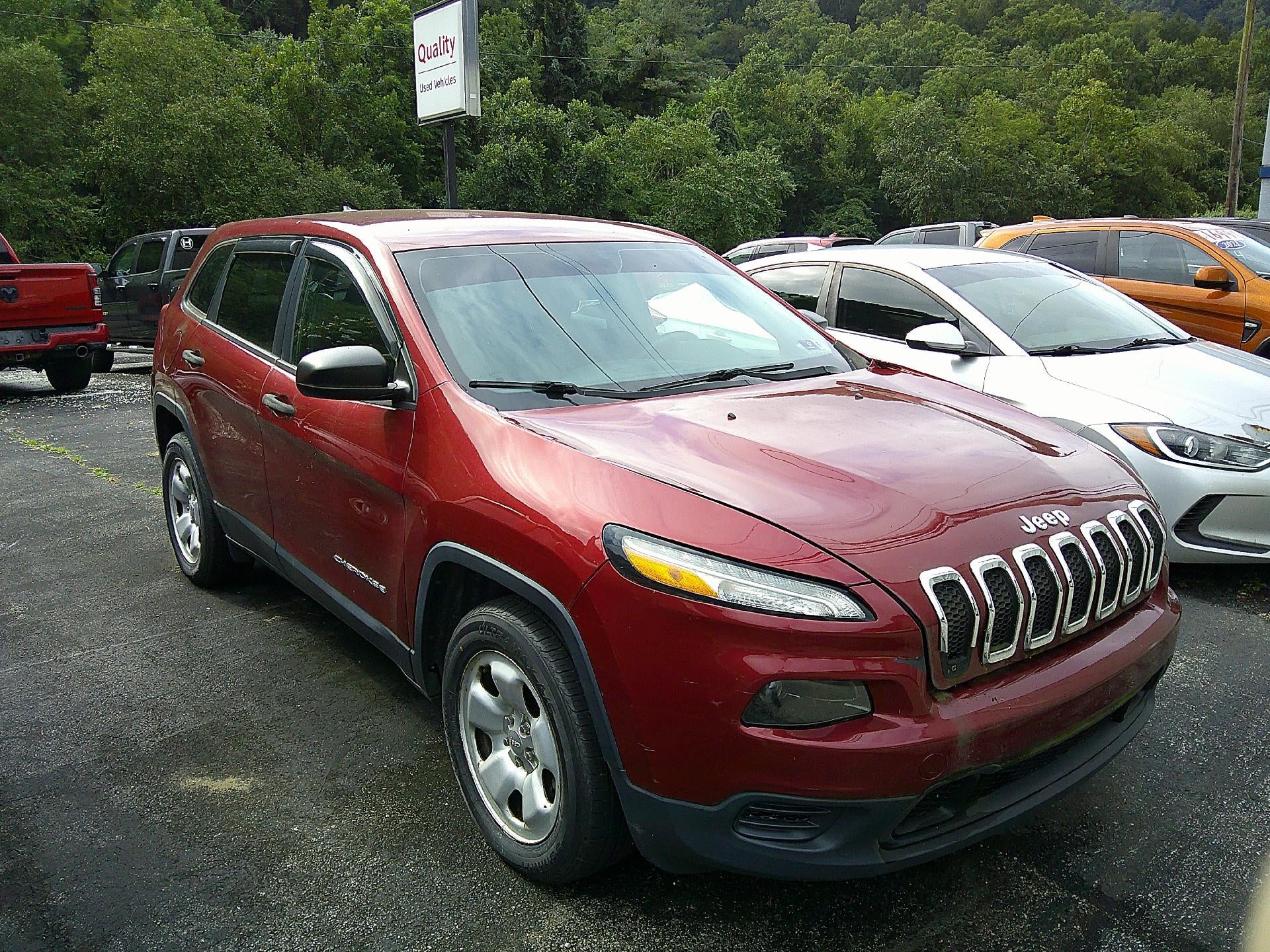 2016 Jeep Cherokee Sport