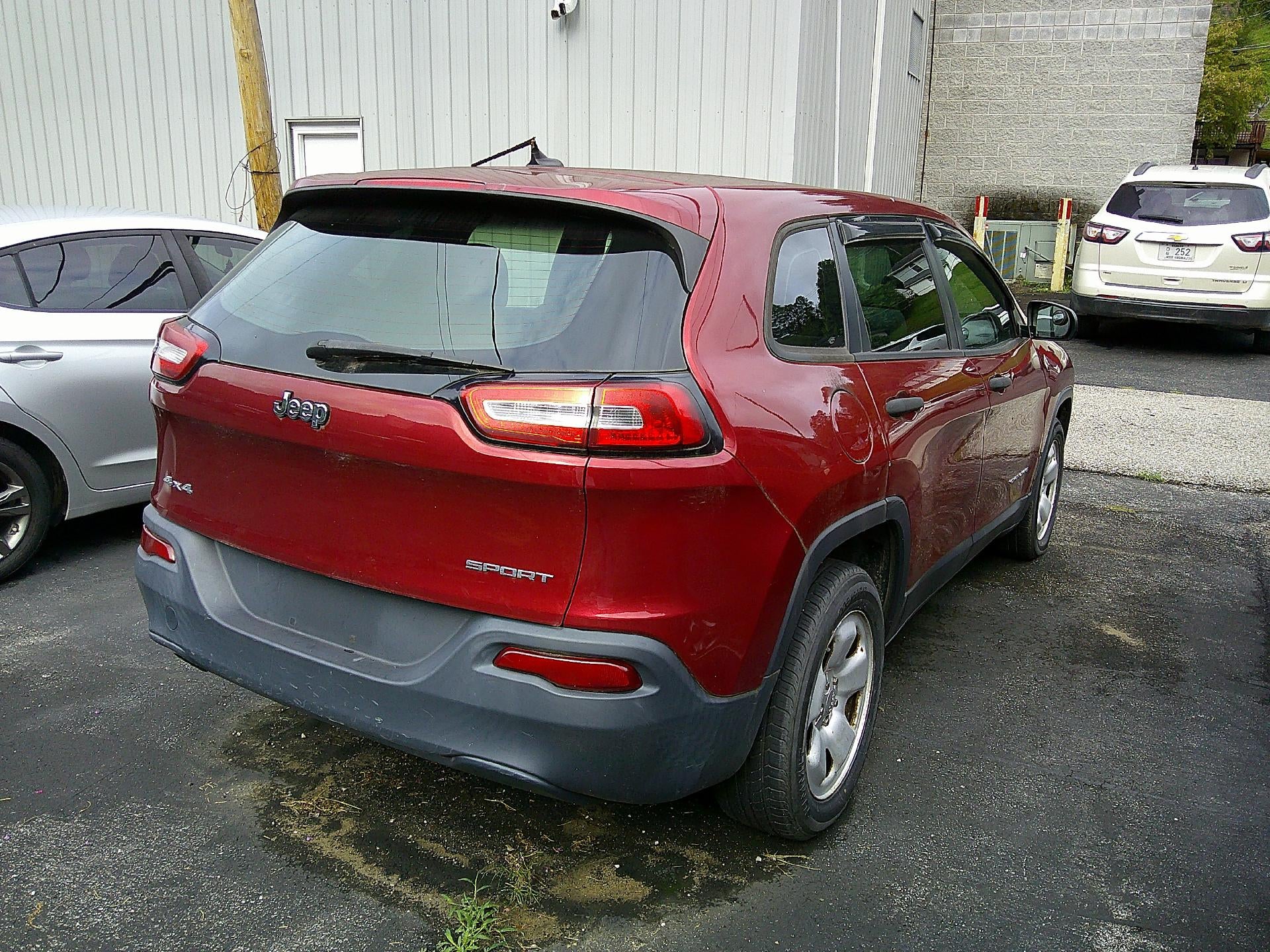 2016 Jeep Cherokee Sport