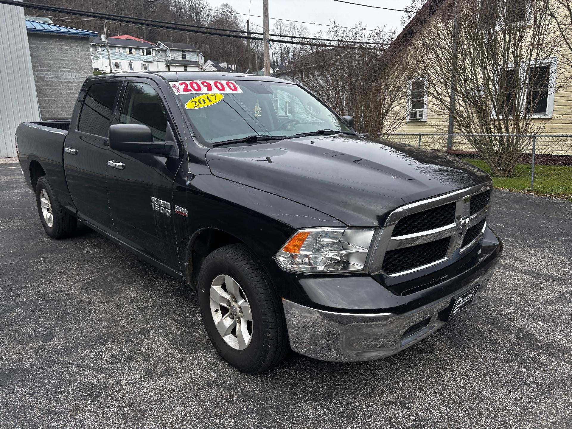 2017 RAM 1500 SLT