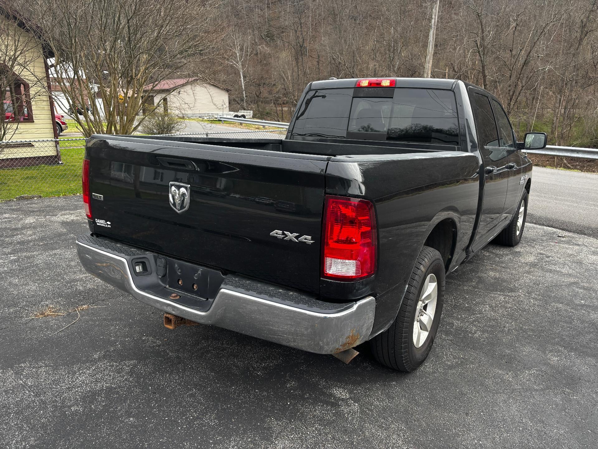 2017 RAM 1500 SLT