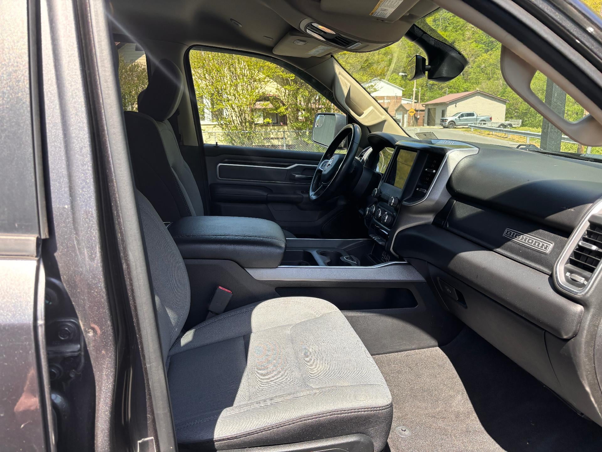 2020 RAM 1500 Big Horn Quad Cab 4x4 6'4" Box