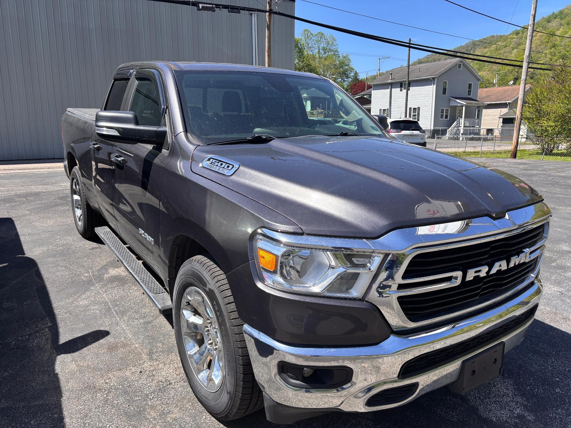 2020 RAM 1500 Big Horn Quad Cab 4x4 6'4" Box