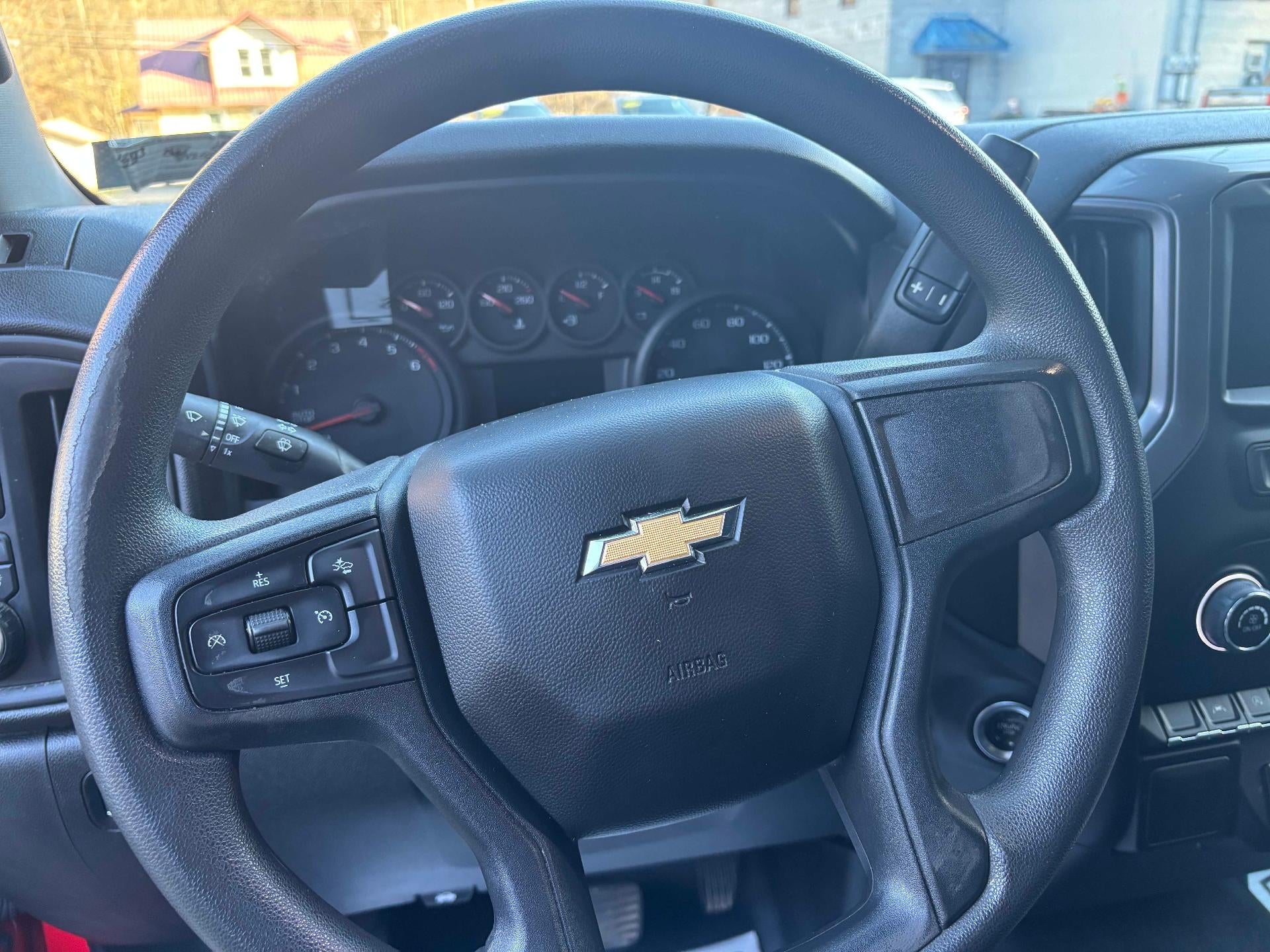 2022 Chevrolet Silverado 1500 Custom