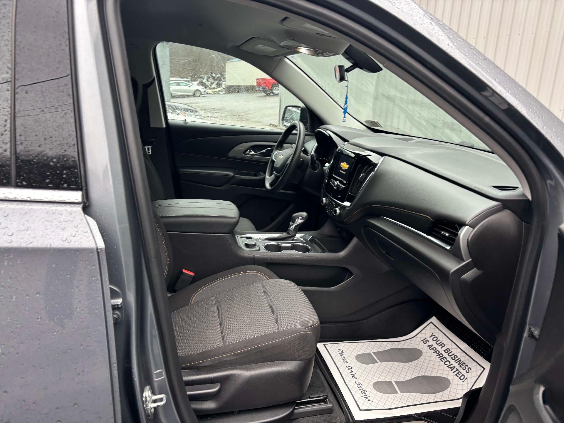 2021 Chevrolet Traverse LS