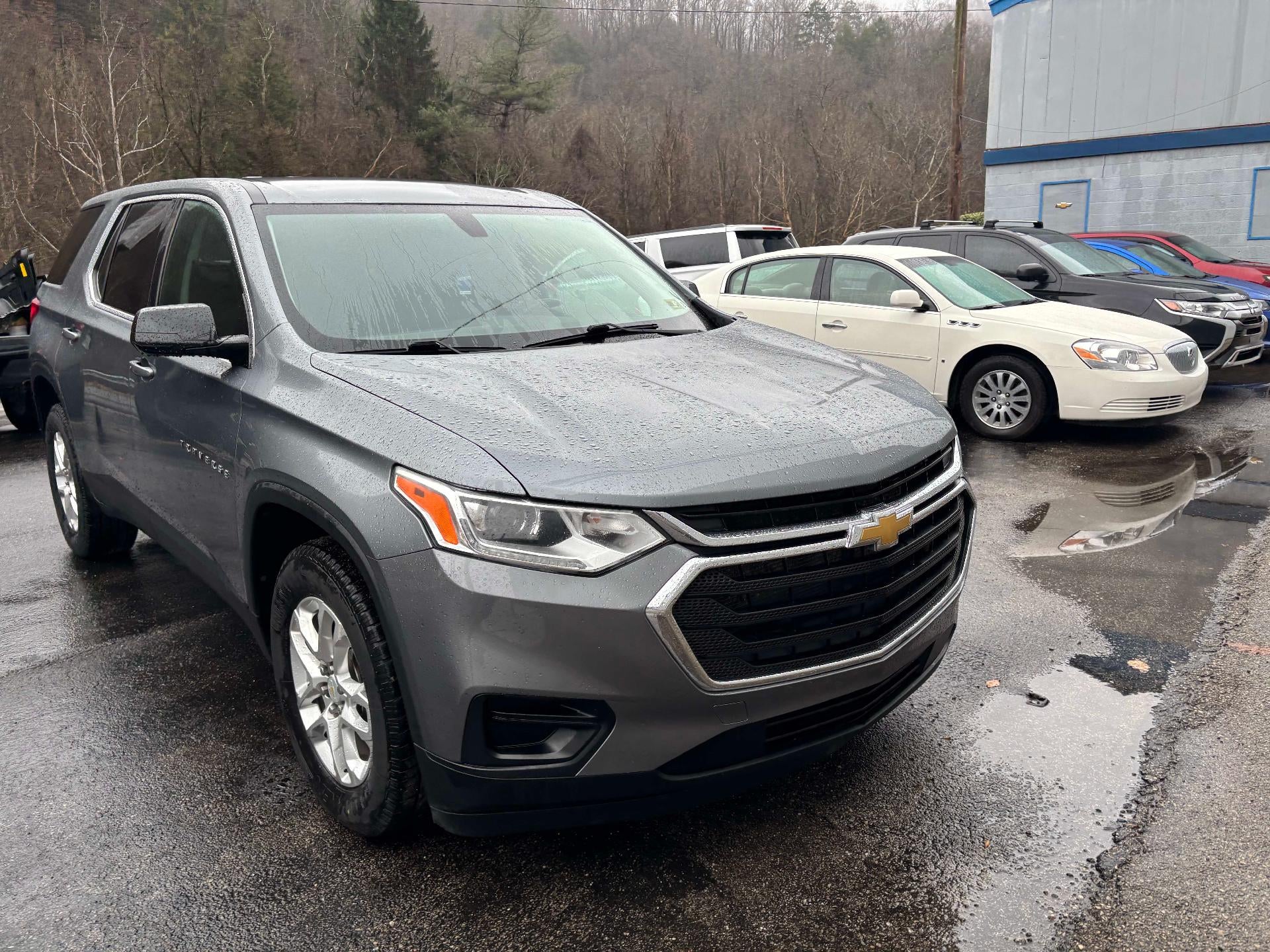 2021 Chevrolet Traverse LS