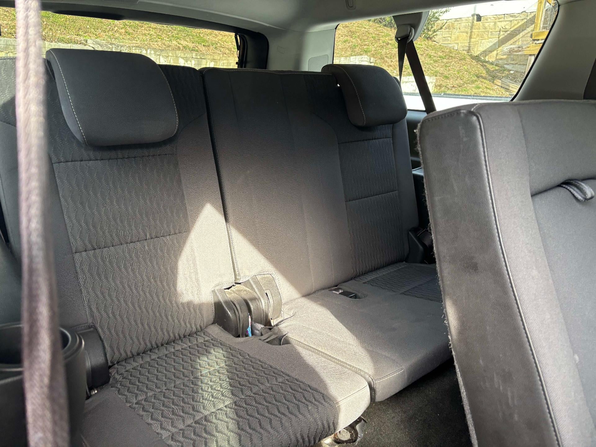 2016 Chevrolet Suburban LS