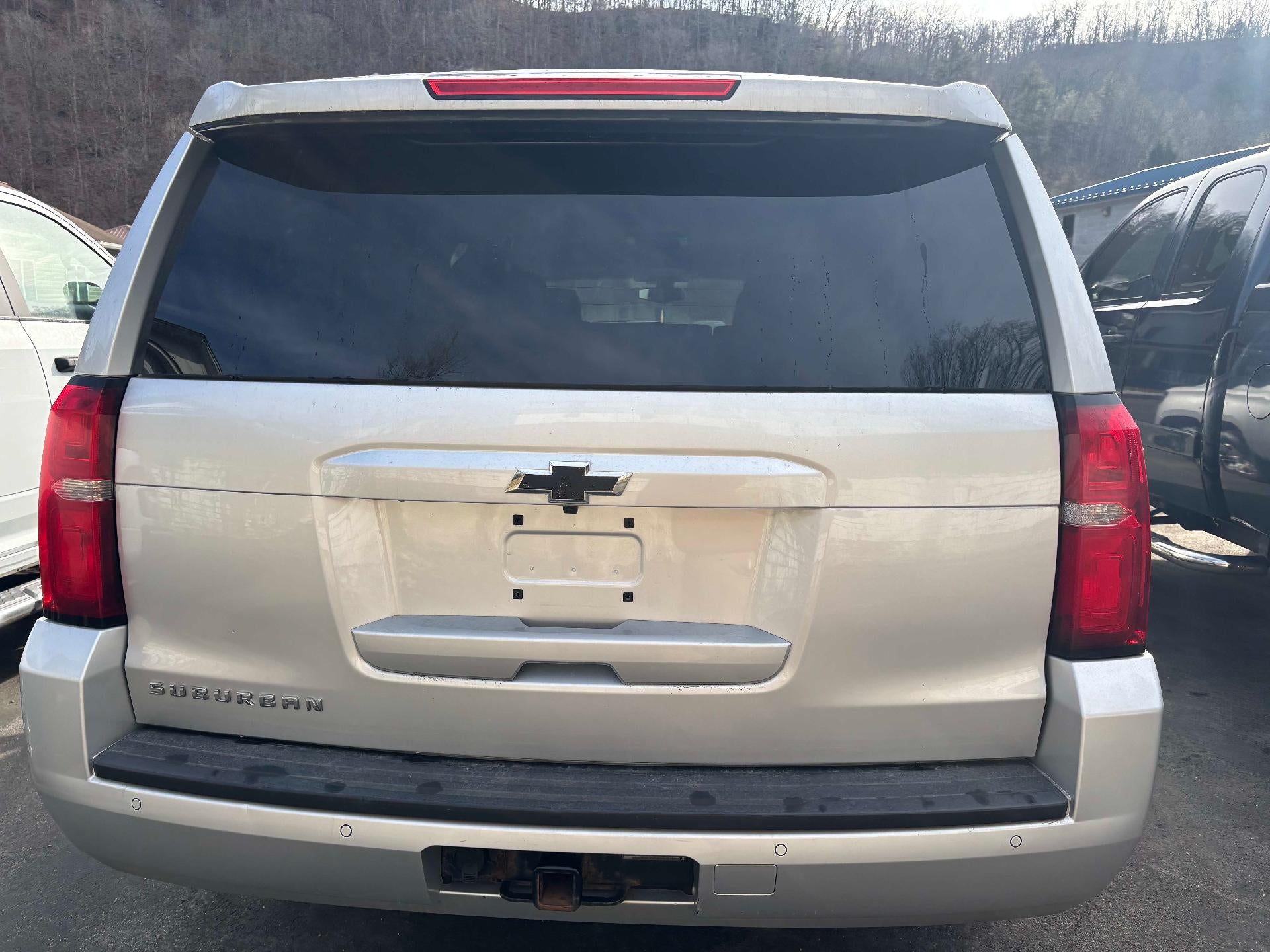 2016 Chevrolet Suburban LS