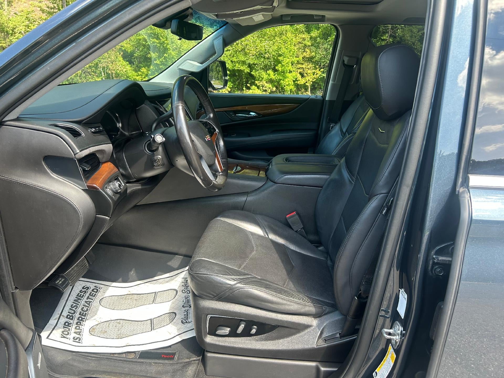 2019 Cadillac Escalade ESV Luxury