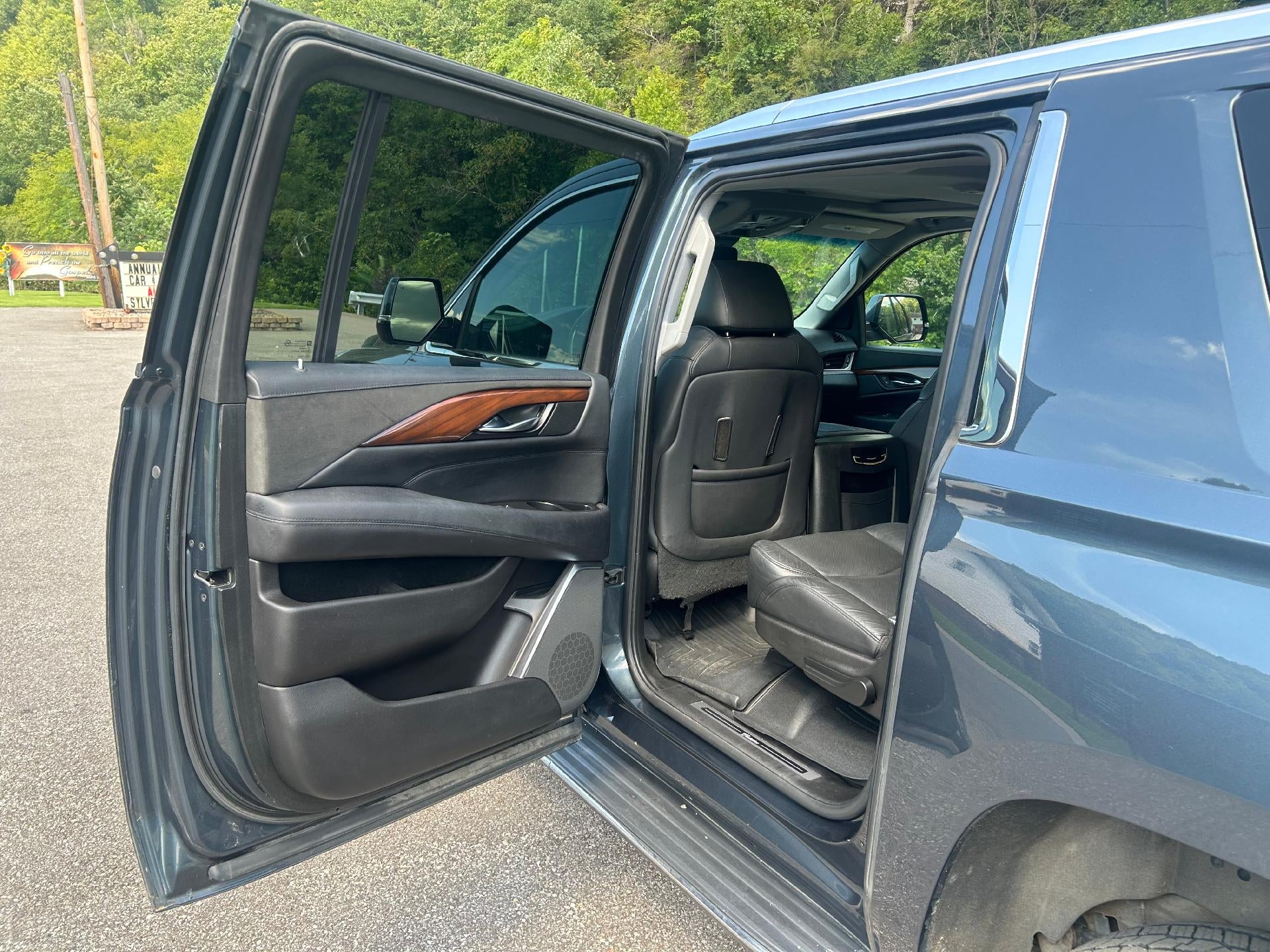 2019 Cadillac Escalade ESV Luxury