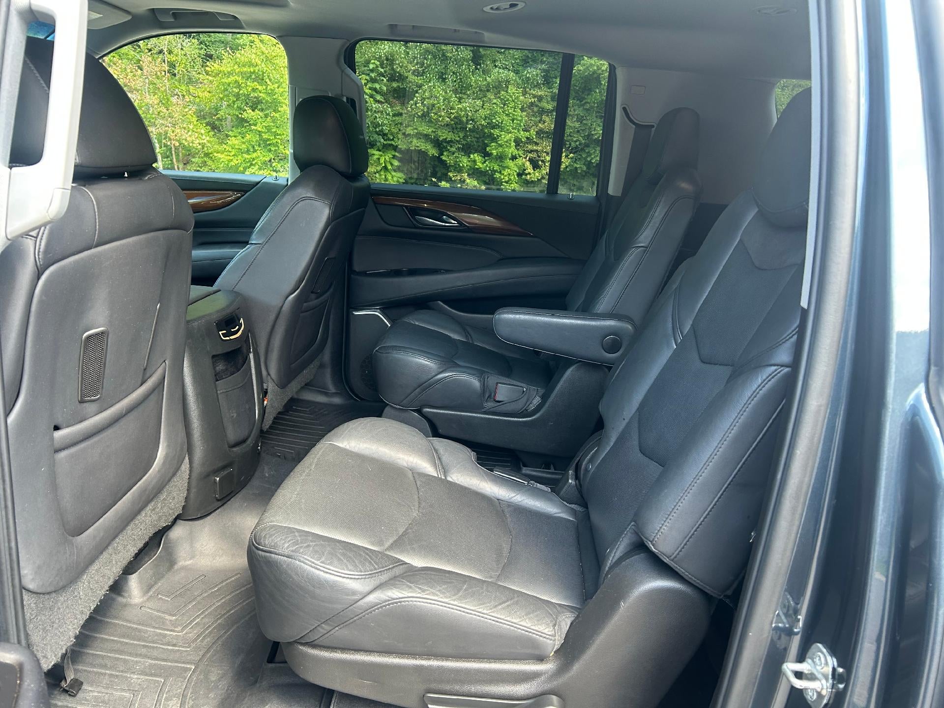 2019 Cadillac Escalade ESV Luxury