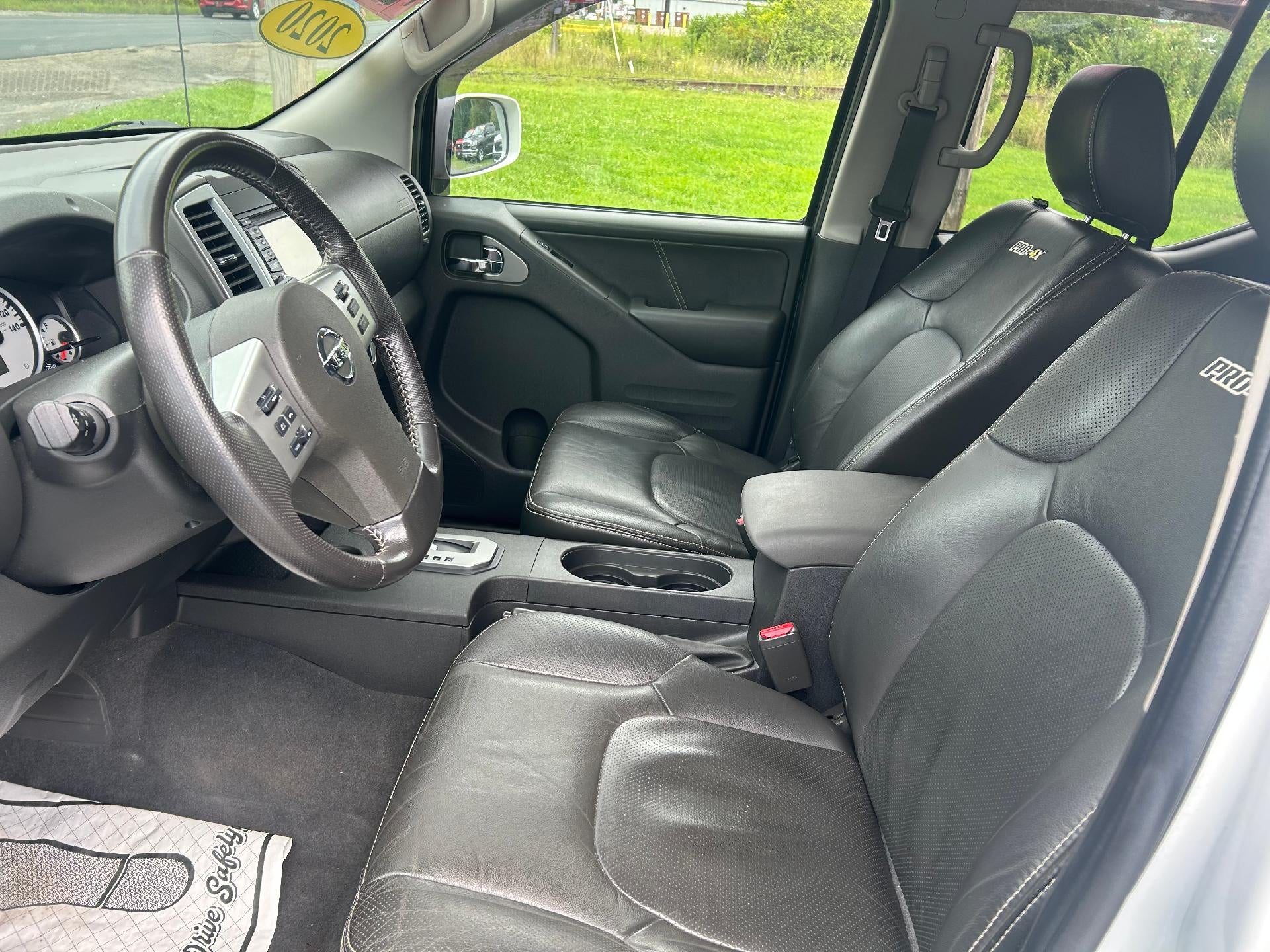 2020 Nissan Frontier Crew Cab PRO-4X 4x4