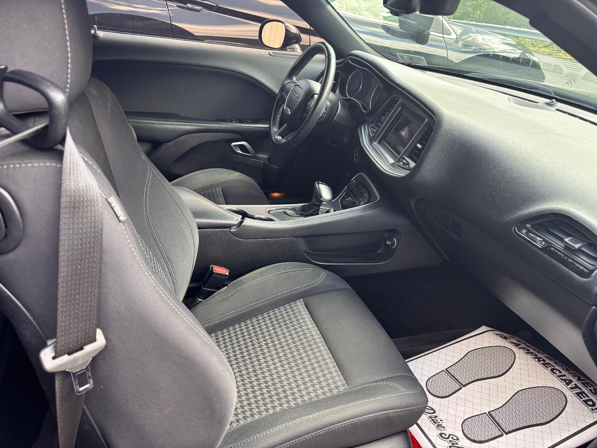 2019 Dodge Challenger SXT