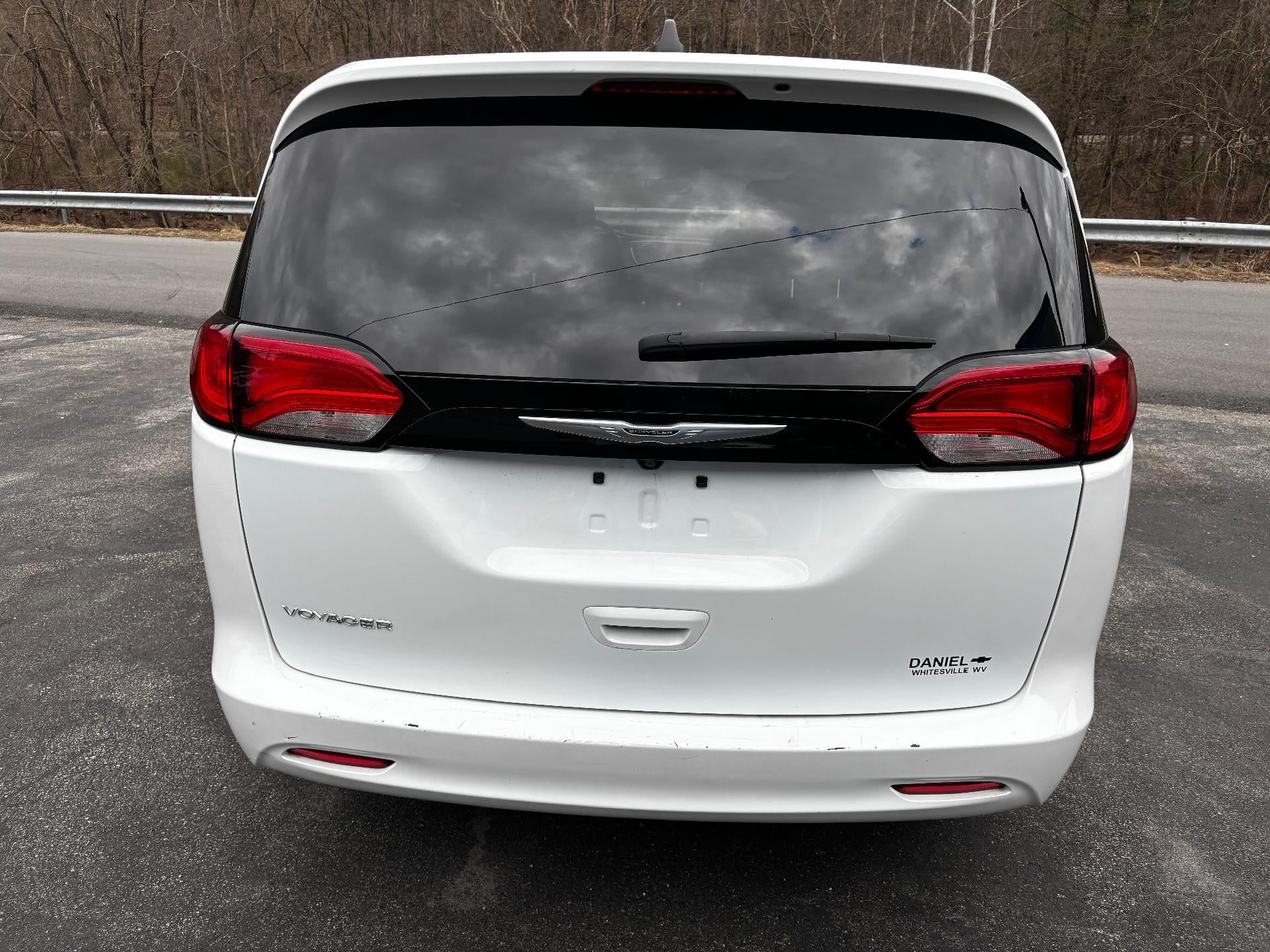 2024 Chrysler Voyager LX