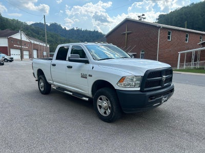 2017 RAM 3500 Tradesman Crew Cab 4x4 6'4" Box