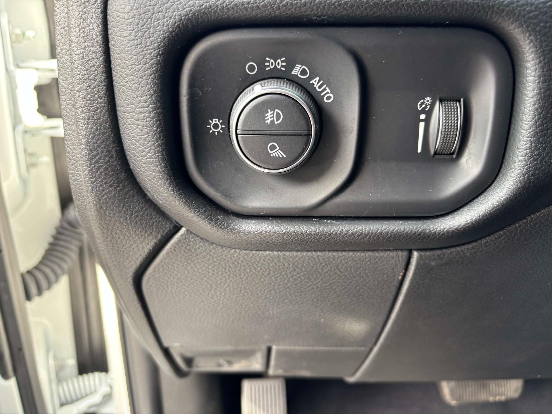 2024 RAM 2500 Big Horn Crew Cab 4x4 6'4" Box