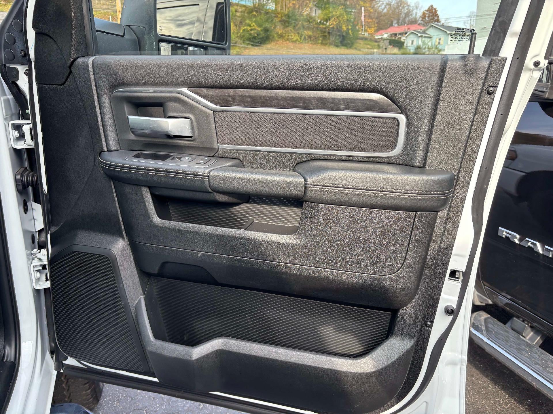 2024 RAM 2500 Big Horn Crew Cab 4x4 6'4" Box