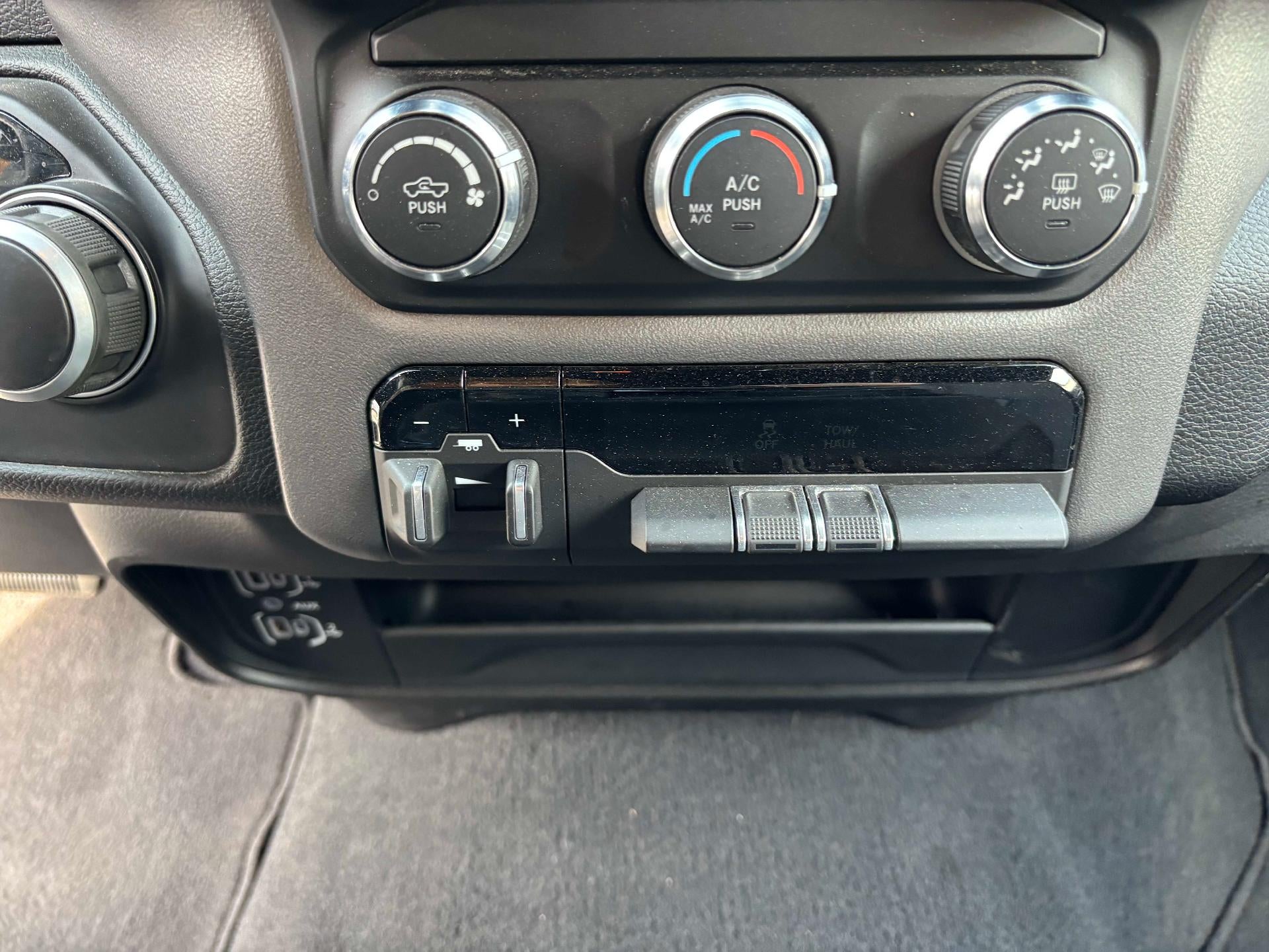 2024 RAM 2500 Big Horn Crew Cab 4x4 6'4" Box