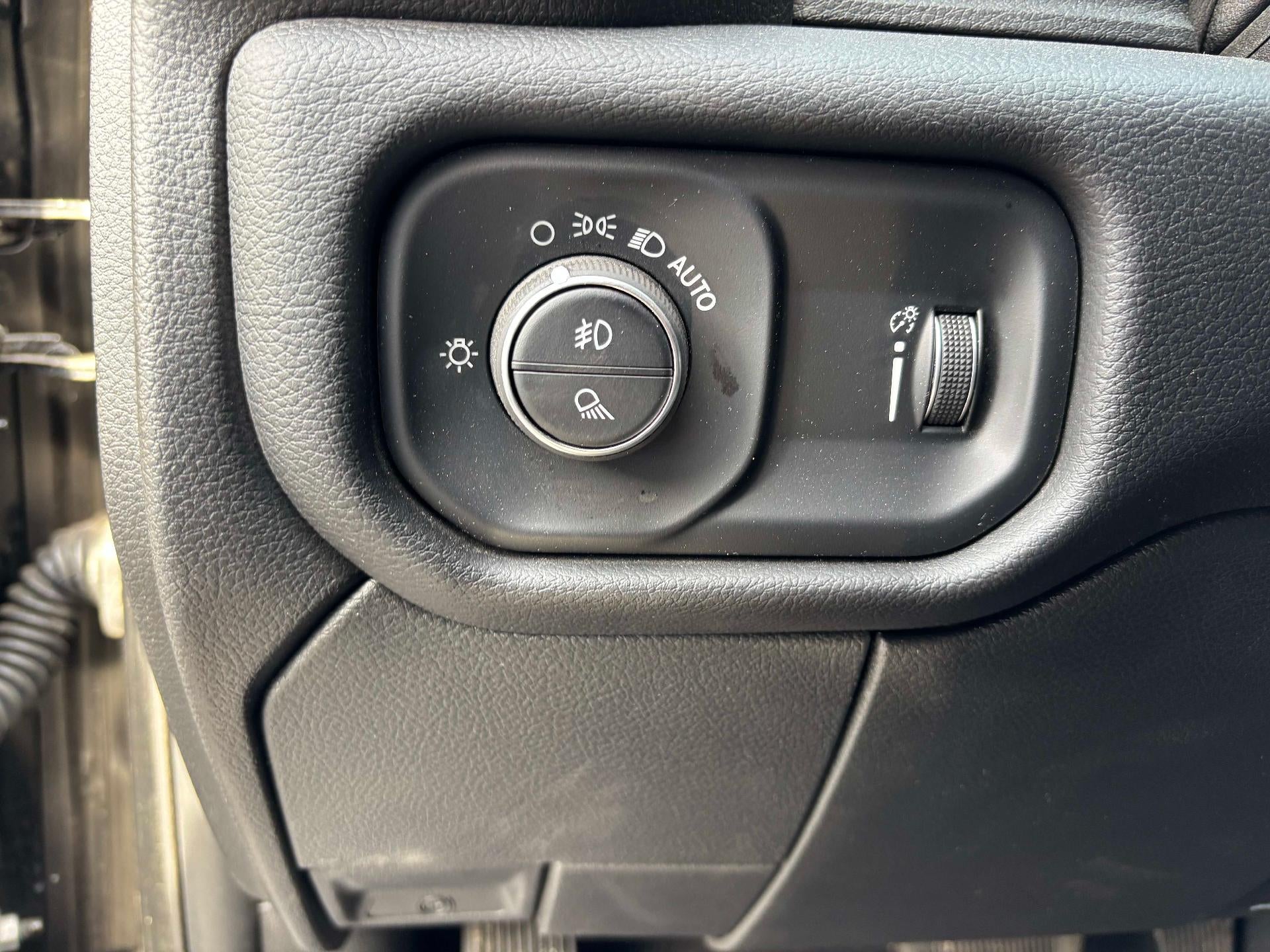 2024 RAM 2500 Big Horn Crew Cab 4x4 6'4" Box