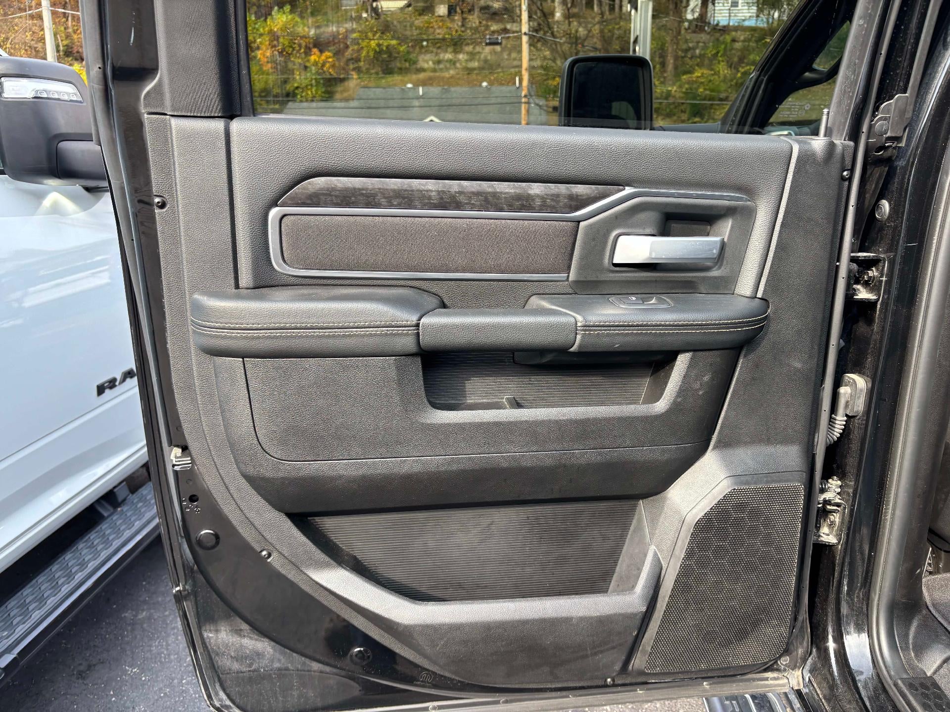 2024 RAM 2500 Big Horn Crew Cab 4x4 6'4" Box