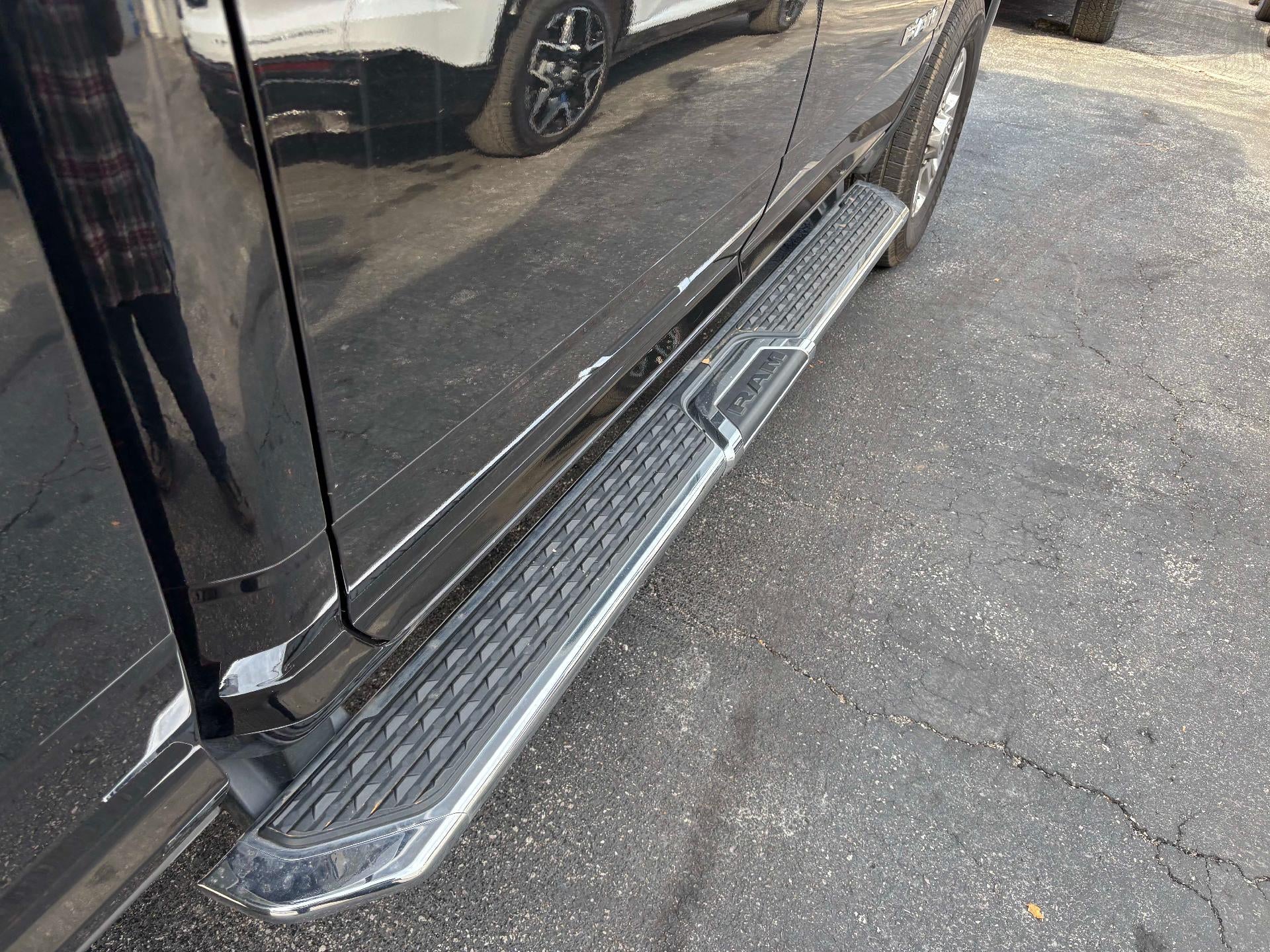 2024 RAM 2500 Big Horn Crew Cab 4x4 6'4" Box