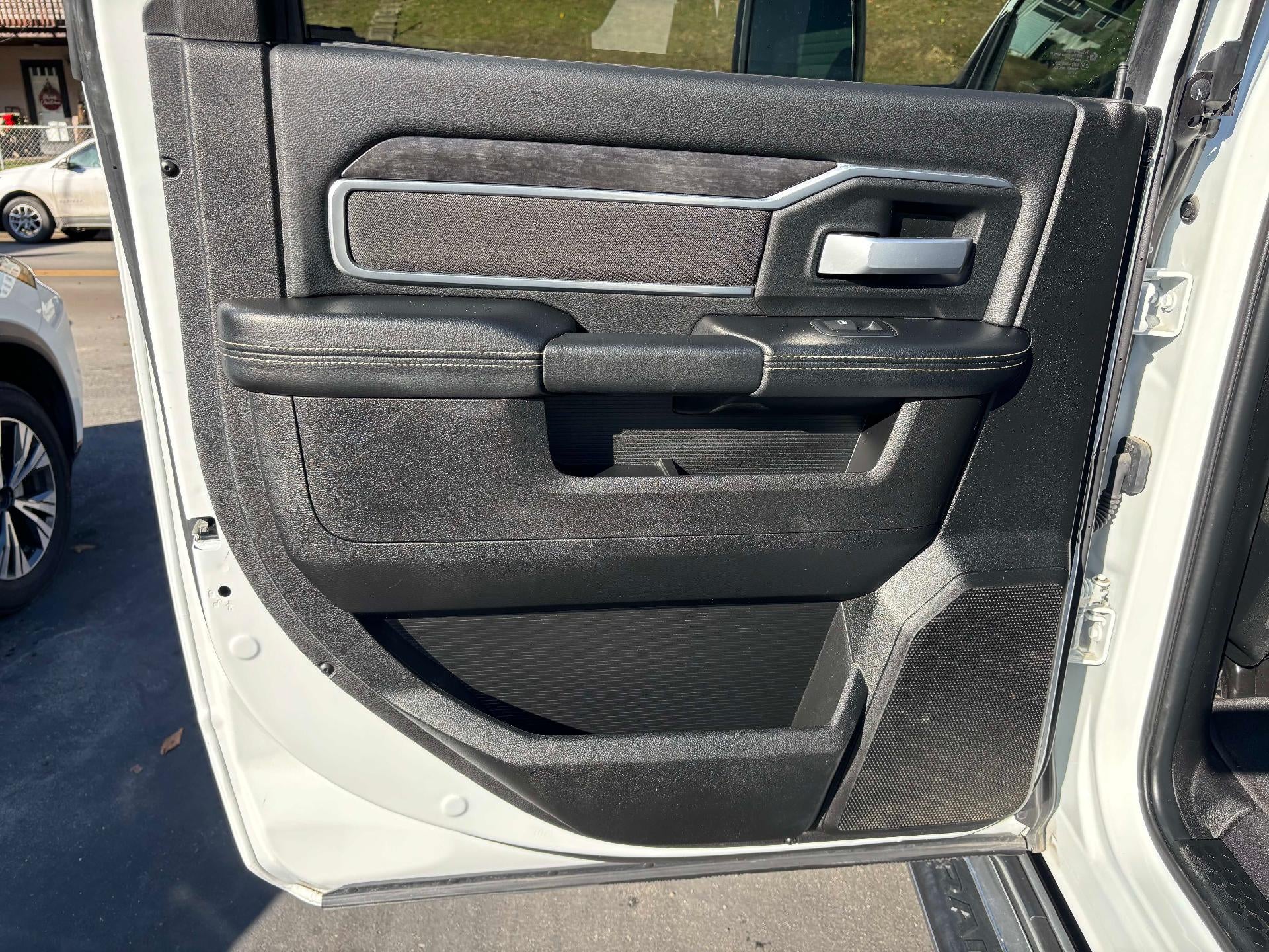 2024 RAM 2500 Big Horn Crew Cab 4x4 6'4" Box