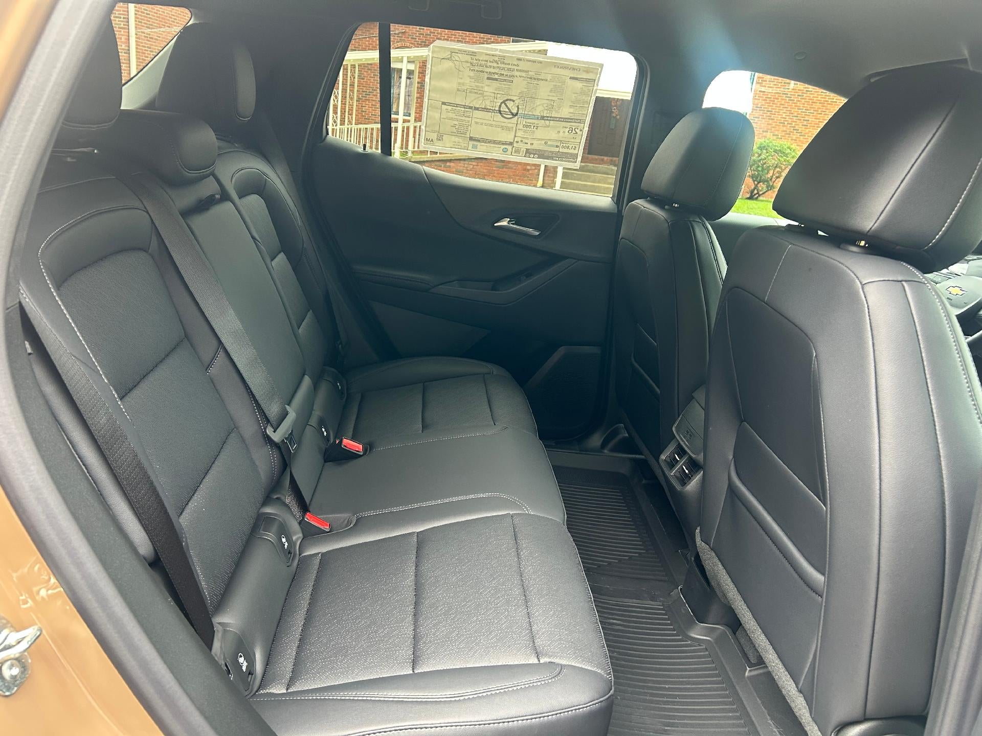 2027 Chevrolet Equinox LT - Photo 14