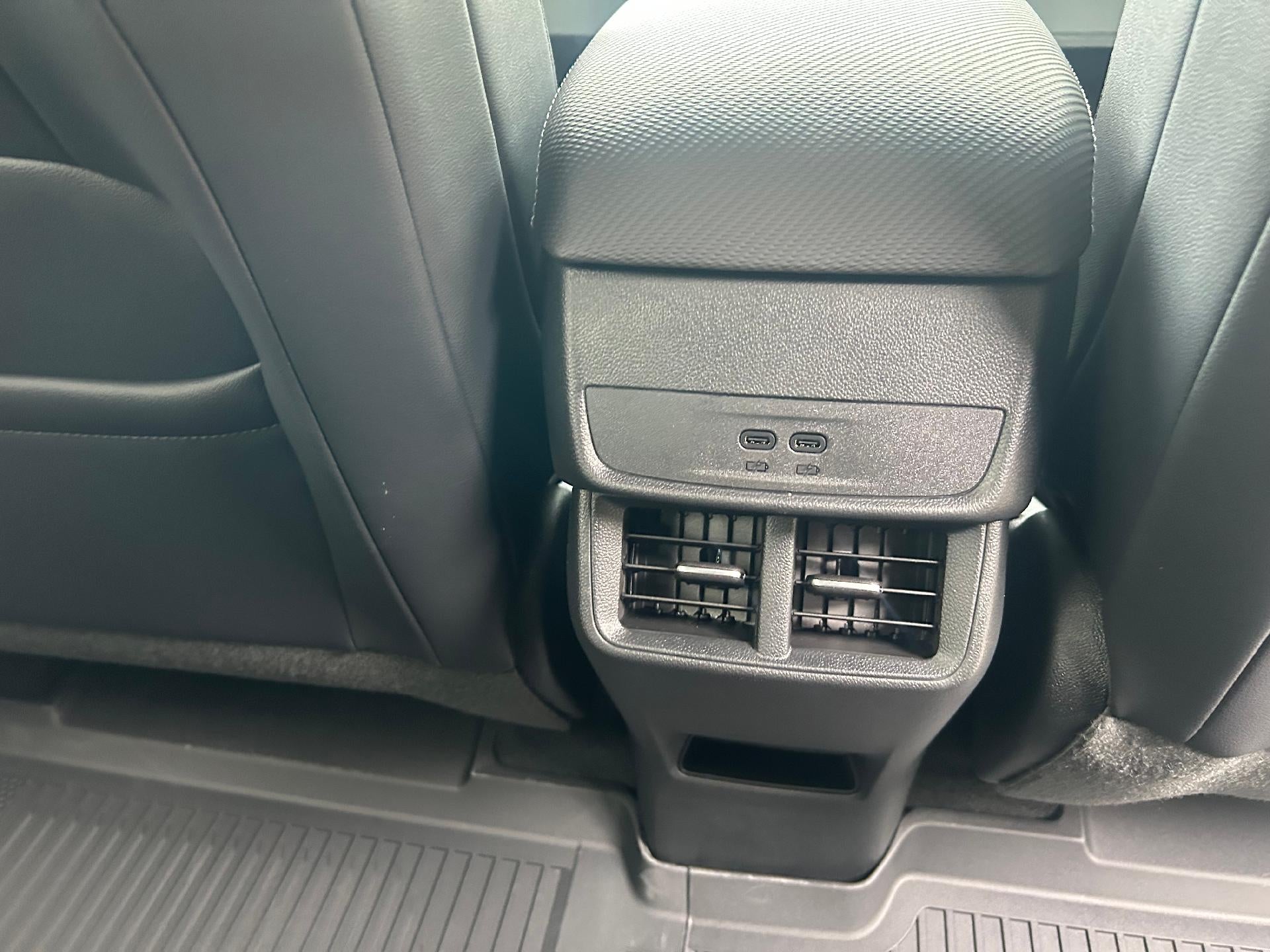 2027 Chevrolet Equinox LT - Photo 15