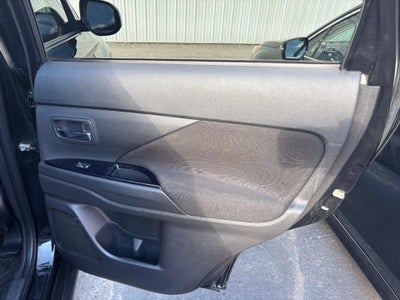 2020 Mitsubishi Outlander ES 2.4 S-AWC