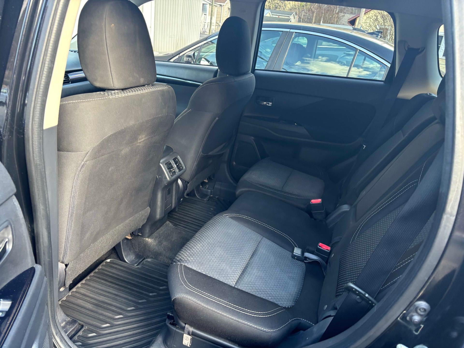 2020 Mitsubishi Outlander ES 2.4 S-AWC