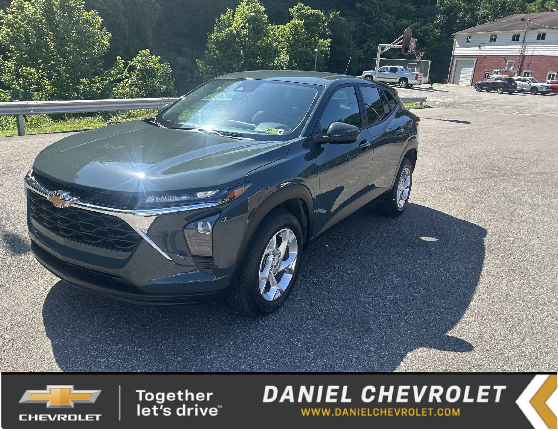 2025 Chevrolet Trax LS