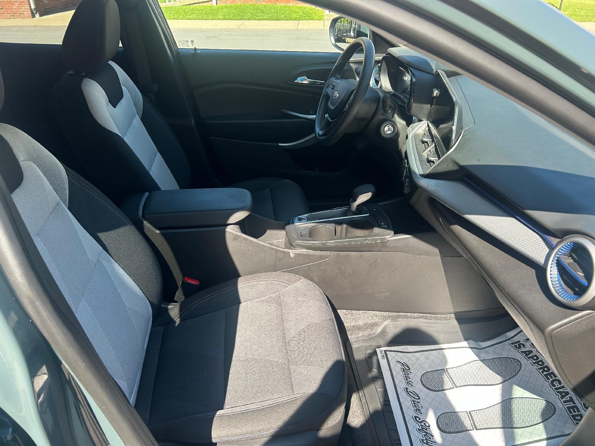 2025 Chevrolet Trax LS