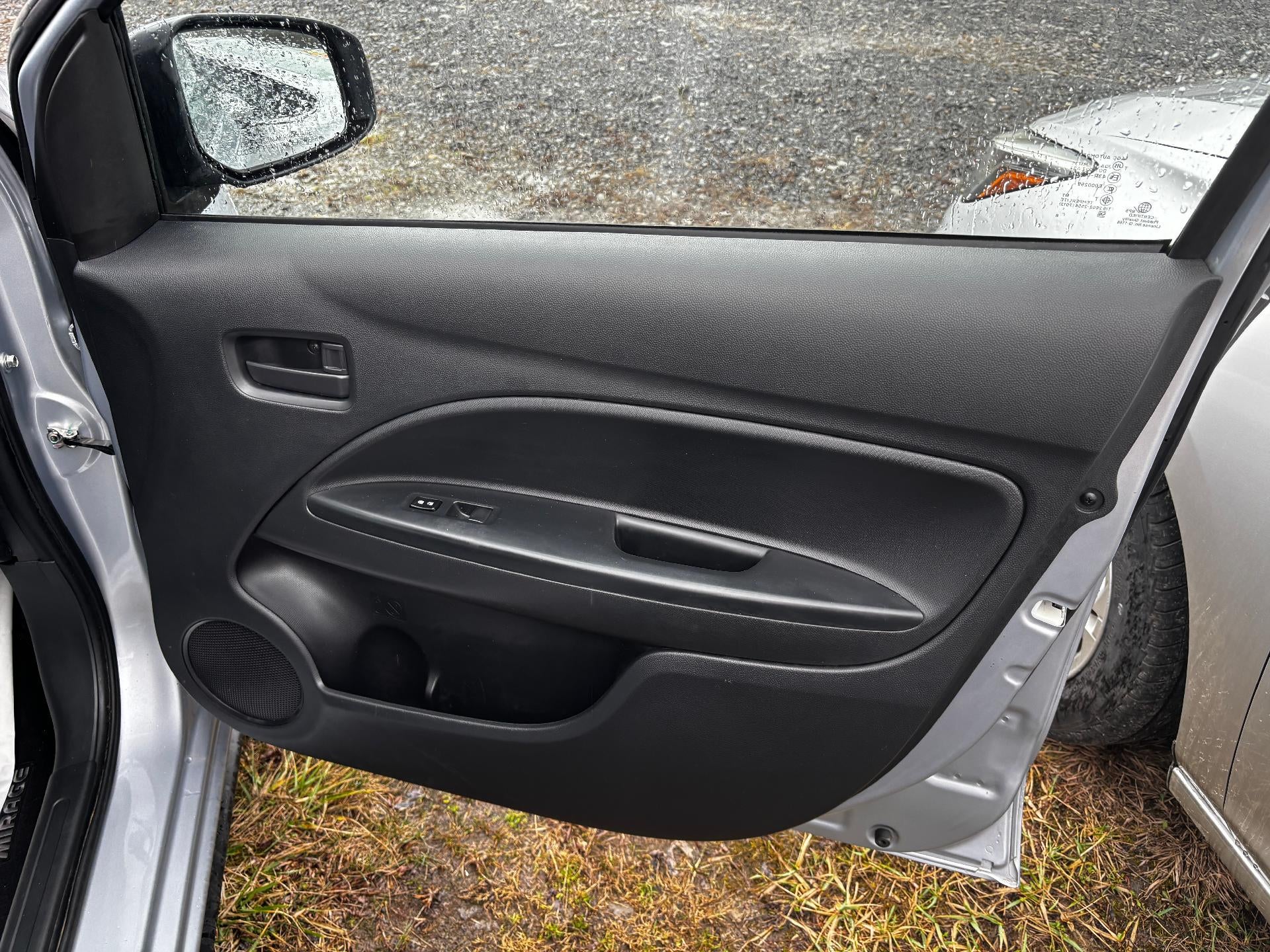 2024 Mitsubishi Mirage LE